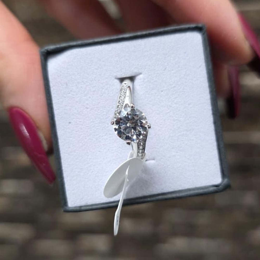 Xuping Bypass Round Solitaire CZ Ring White Gold Plated NWT Size 8 - Picture 3 of 6